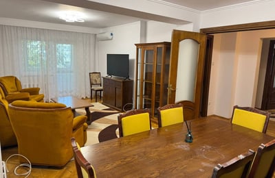 Rental of a spacious 4-room apartment, 108 m², Faleza Nord, Constanta, Romania